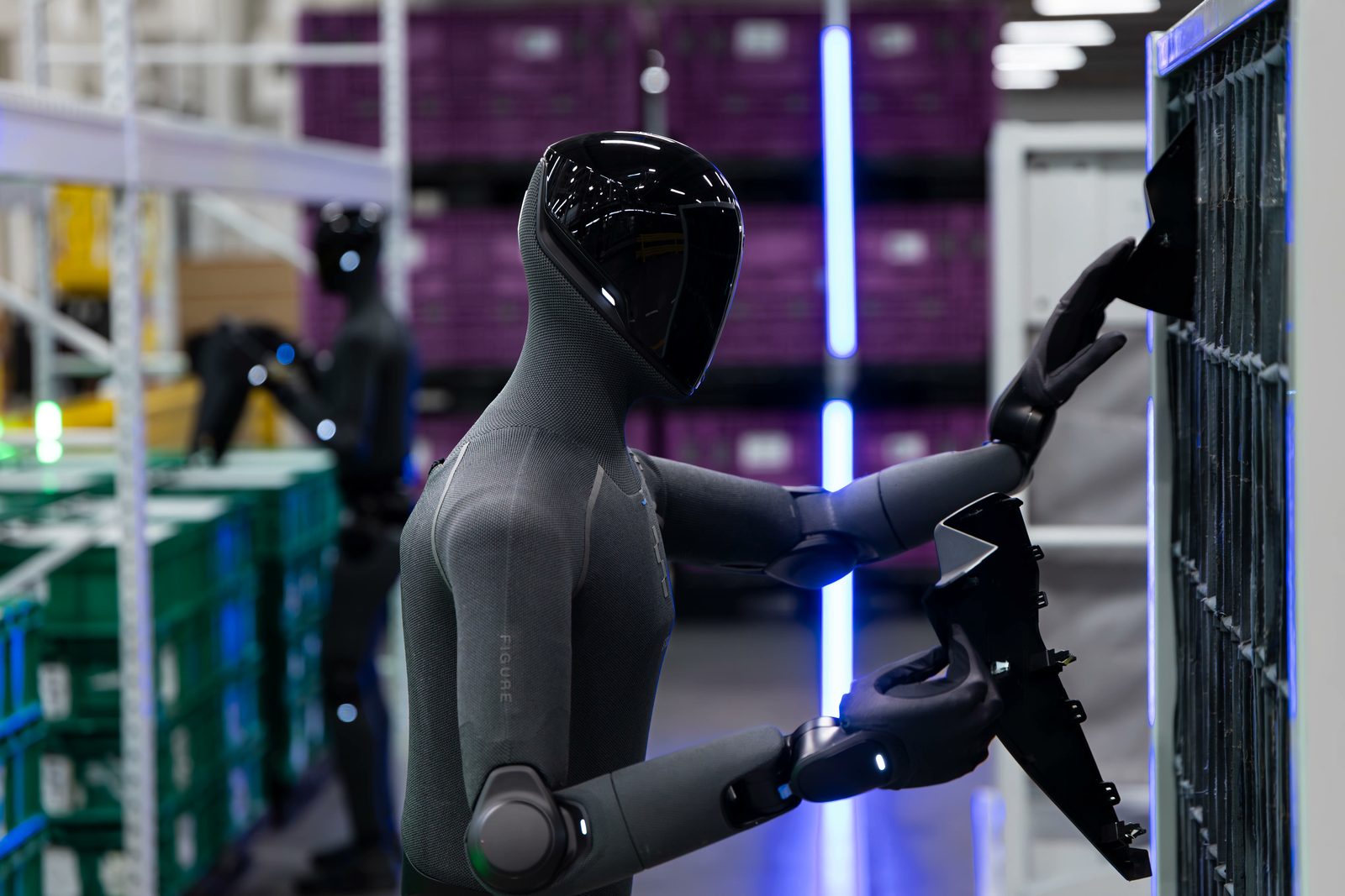 Een Figure-robot op de lijn van BMW in Spartanburg, gefotografeerd door de oprichter van Figure. Bron: @adcock_brett op X, juni 2026.