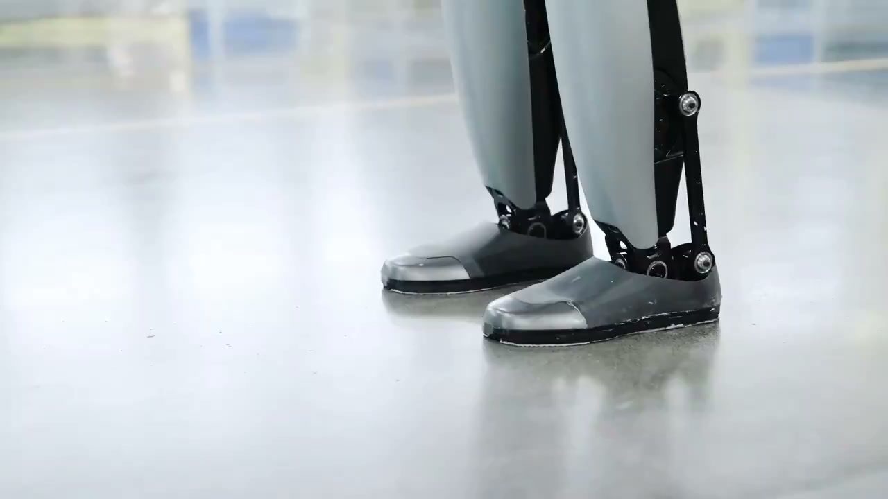 UBTech's Walker S2, de eerste humanoïde die zijn eigen batterij wisselt. Bron: @TheHumanoidHub op X, juli 2025.