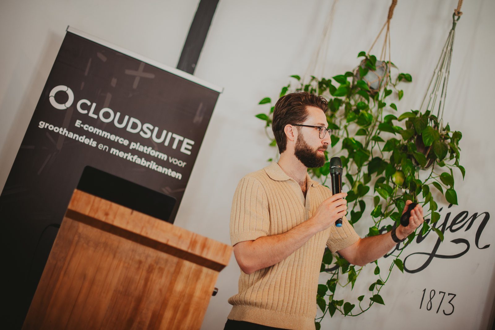 Ruben Horbach on stage at Cloudsuite