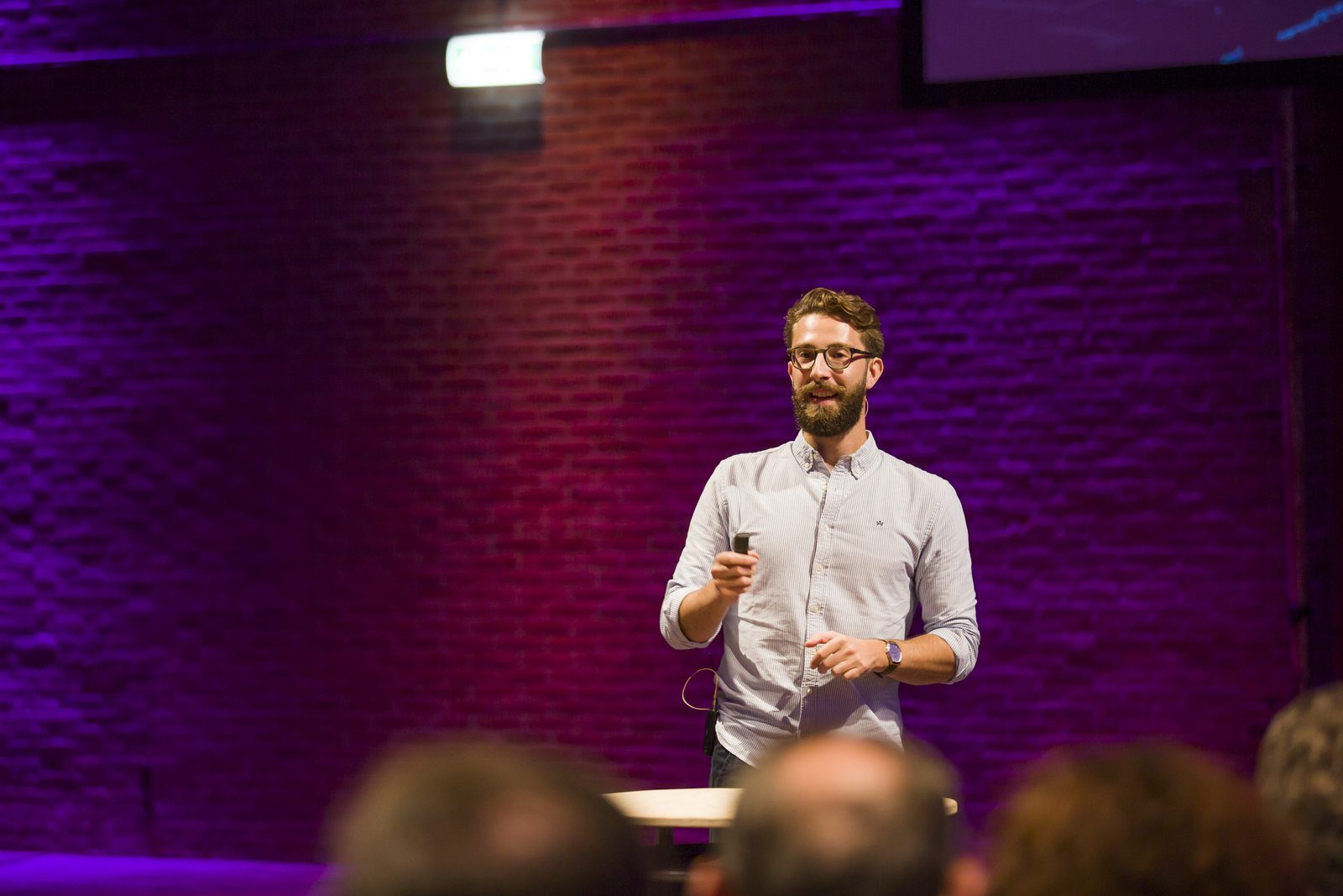 Ruben Horbach on stage at Katapult